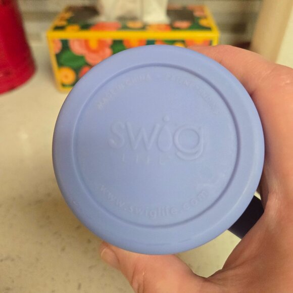 Swig Life 18oz Travel Mug - Picture 4 of 5